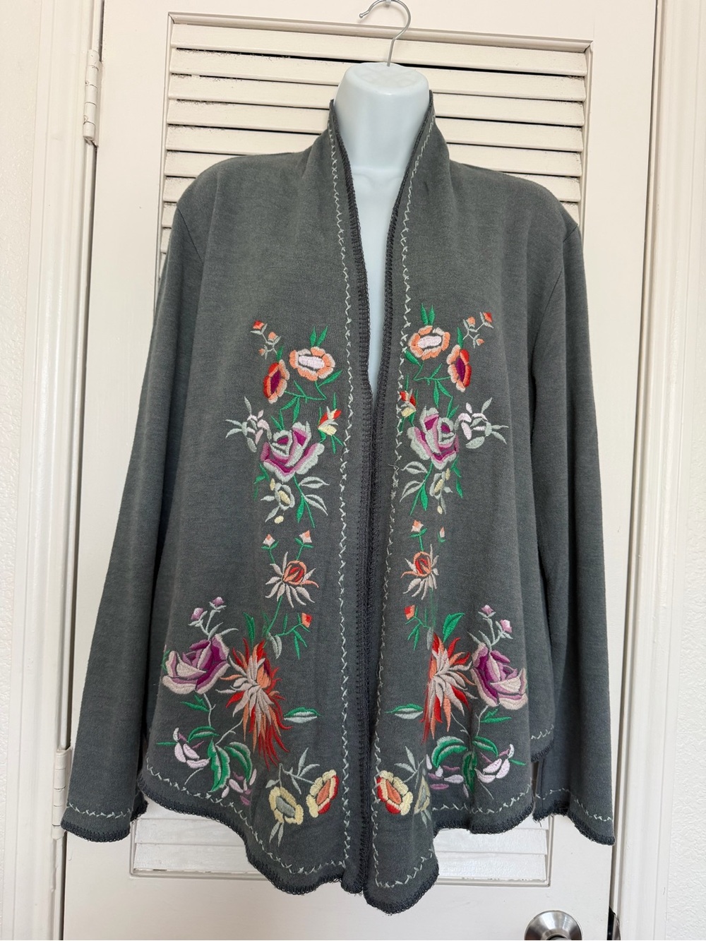 Paparazzi Floral Embroidered Open Front Cardigan Jacket Gray Boho Vintage